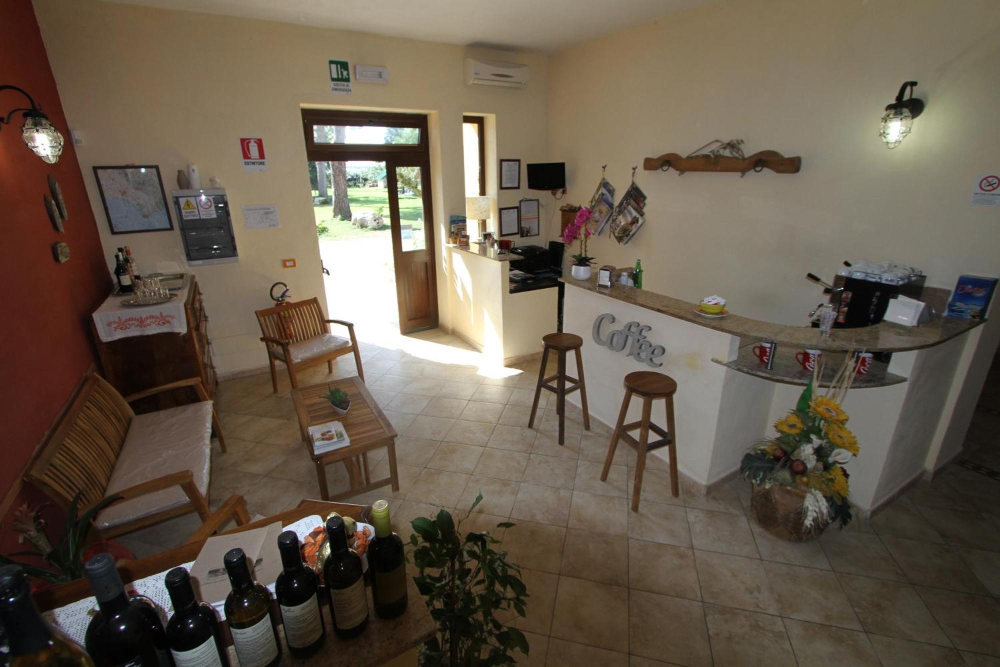 Agriturismo Ali E Radici Cisterna di Latina Luaran gambar