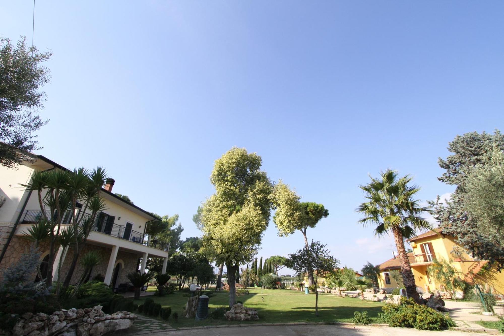 Agriturismo Ali E Radici Cisterna di Latina Luaran gambar