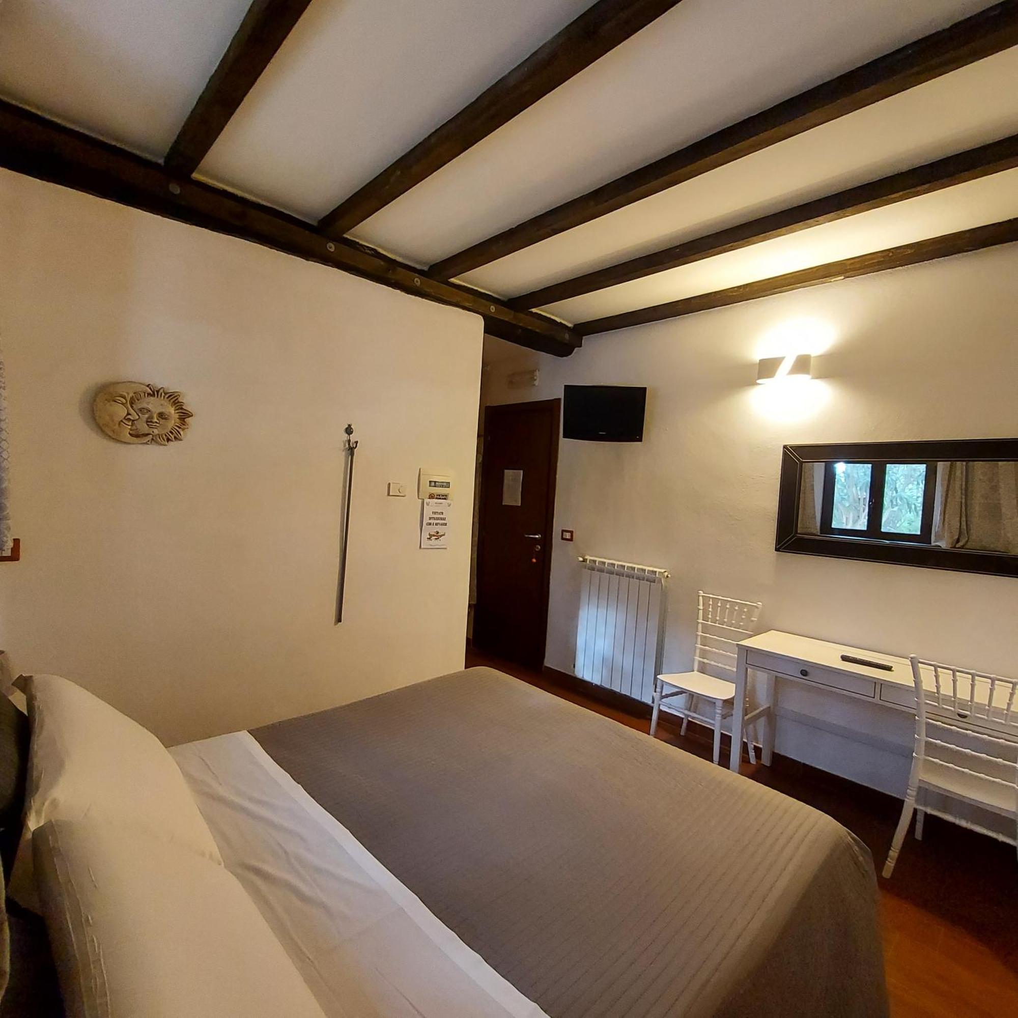Agriturismo Ali E Radici Cisterna di Latina Luaran gambar